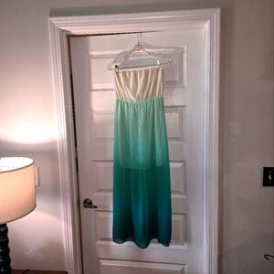 Strapless dress